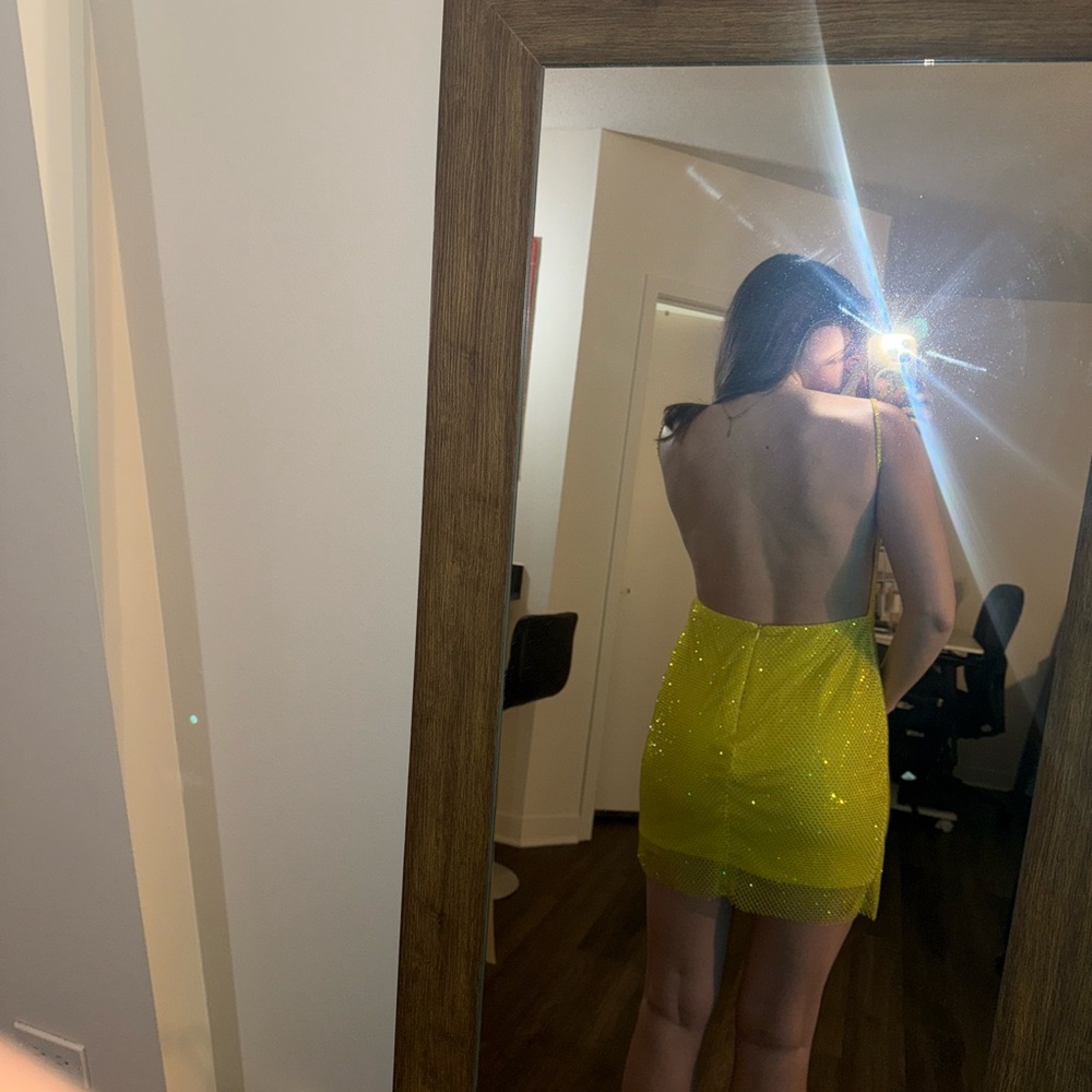 Jovani 08530 - Backless Mesh Sheath Cocktail Short Prom Dress - Picture 8 of 8